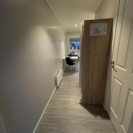 Vestfjordgata 3 * Svolvær